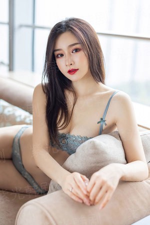 惊天女太监：皇上是盘中餐